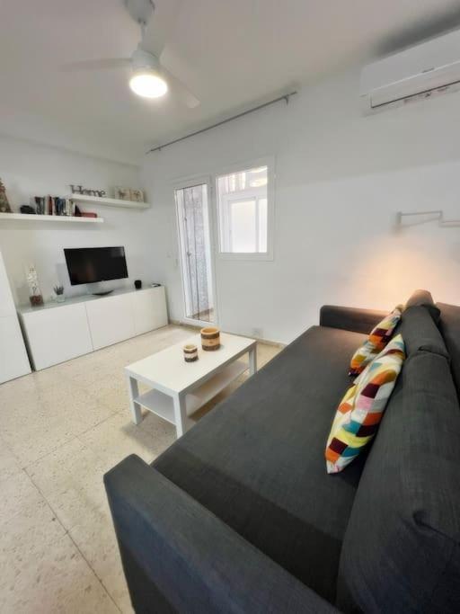 Magnifico Apartamento En El Centro De Фуeнхирола Екстериор снимка