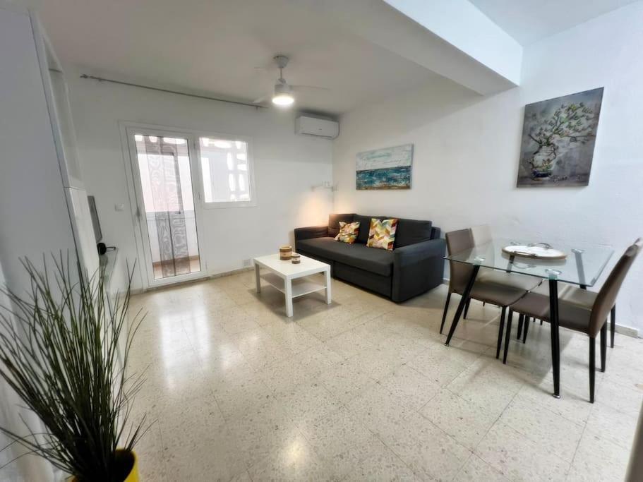 Magnifico Apartamento En El Centro De Фуeнхирола Екстериор снимка