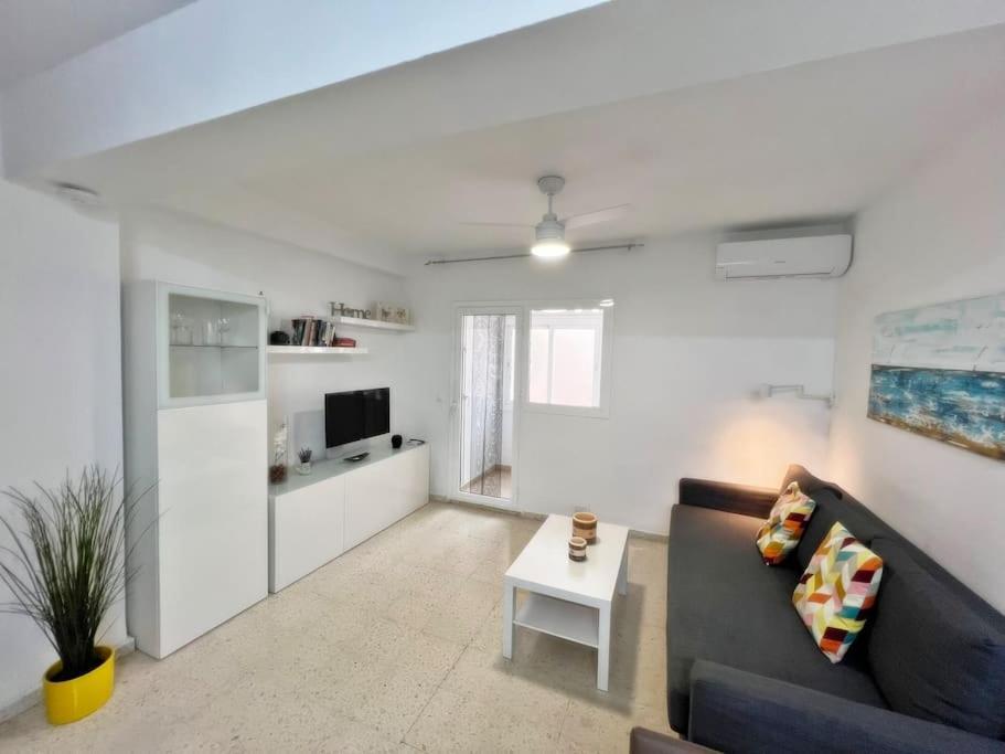 Magnifico Apartamento En El Centro De Фуeнхирола Екстериор снимка