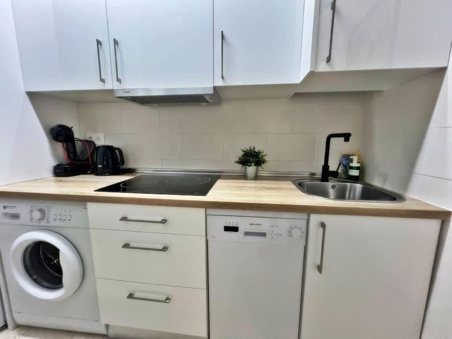 Magnifico Apartamento En El Centro De Фуeнхирола Екстериор снимка